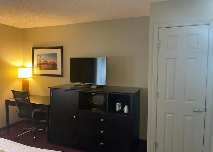 La Quinta By Wyndham O'fallon, Il - St. Louis