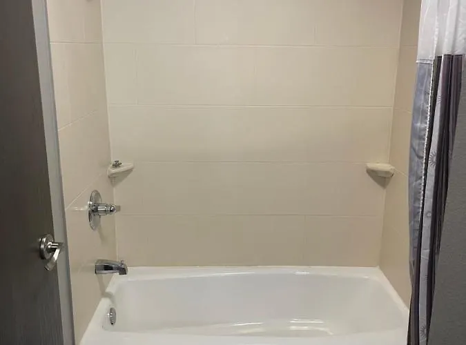 La Quinta By Wyndham O'fallon, Il - St. Louis