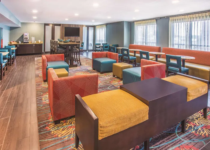 La Quinta By Wyndham O'fallon, Il - St. Louis Hotel O'Fallon