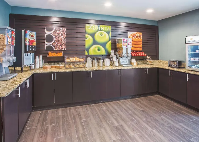 La Quinta By Wyndham O'fallon, Il - St. Louis